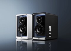 Die Edifier QR65 packen 70 Watt Leistung und drei USB-Pors in kompakte Desktop-Lautsprecher. (Bild: Edifier)