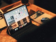 Das Apple HomePad soll ähnlich wie das iPad einen großen Touchscreen bieten.