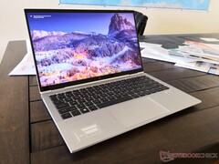 Das HP EliteBook x360 1040 G7 ist eines der besten Convertibles, wenn die Grafikleistung der UHD Graphics ausreicht.