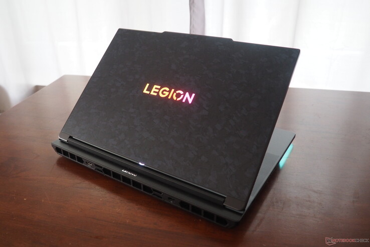 Lenovo Legion 9 18