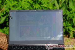 Im Freien bei direkter Sonneneinstrahlung