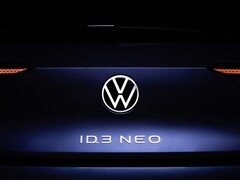 VW teasert den ID.3 Neo vor der Weltpremiere mit neuer Front, frischer Software und der Aussicht auf die ersten vollelektrischen GTI-Serienmodelle der Marke an.