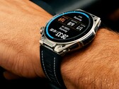 Die Amazfit Balance Ultra besteht aus Titan und Saphirglas.