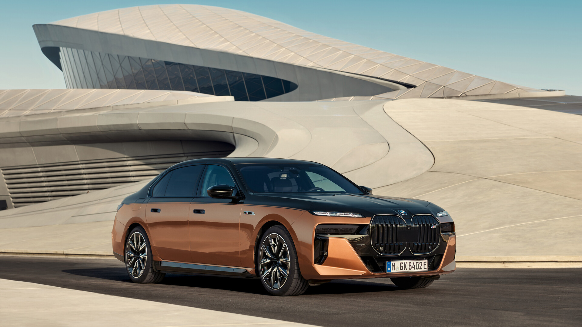 BMW i7 M70 xDrive: Elektro-M-Power der Luxusklasse feiert mit 660 PS in ...