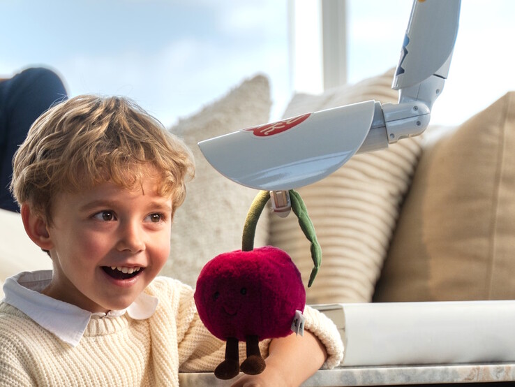 Die Syncere Lume ist eine Roboter-Lampe und kann auch Gegenstände aufheben