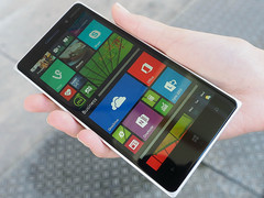 Microsoft Lumia 830: Windows-Smartphone ab kommender Woche im Handel
