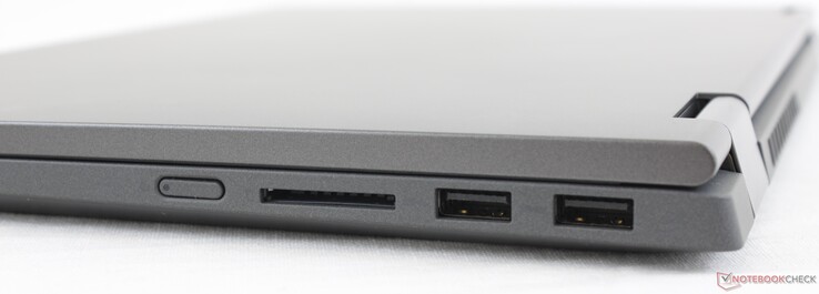 Rechts: Power-Schalter, SD-Reader, 2x USB-A 3.1 Gen. 1