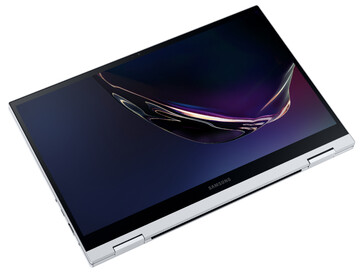 Das Galaxy Book Flex α zusammengeklappt als Tablet (Bild: Samsung)