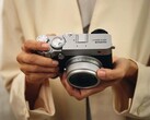 Kameras wie die Fujifilm GFX100RF erhalten bald einen größeren Akku.