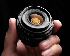 Das Thypoch Ksana 21 mm f/3.5 soll eine hohe Bildqualität im kompakten Gehäuse bieten. (Bildquelle: Thypoch)