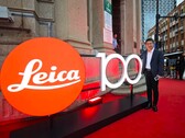 Xiaomi-Präsident Lu Weibing gratuliert zum 100. Leica-Jubiläum in Shanghai und erwähnt so nebenbei auch das Xiaomi 16 Ultra. (Bildquelle: Lu Weibing)