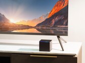 Der neue Amazon Fire TV Cube sieht wie ein würfelförmiger Smart Speaker aus. (Bild: Amazon)