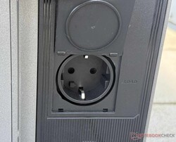Über die Notstromsteckdose lassen sich einzelne Geräte auch bei einem Stromausfall versorgen.