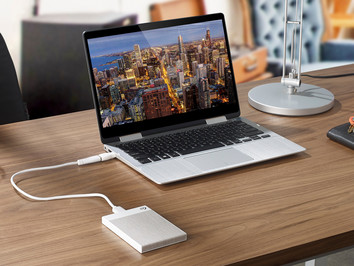 Backup Plus Ultra Touch Weiß