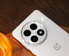 Der Nachfolger zum hier abgebildeten OnePlus 13 steht in den Startlöchern (Bildquelle: Zhou Jiahuiang)