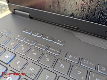 4 Sondertasten, u.a. für das Control Center