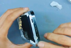 Das Apple iPhone 13 Pro Max wird mit zwei Lüftern noch leistungsstärker. (Bild: Weibo)