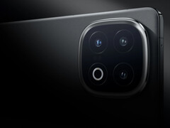 Sowohl das iQoo 14 als auch das 14 Pro könnten mit dem Snapdragon 8 Elite Gen 2 ausgestattet werden (iQoo 13 abgebildet, Bildquelle: iQoo)