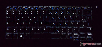 Tastatur des Dell Latitude 14 E5470 mit aktivierter Hintergrundbeleuchtung