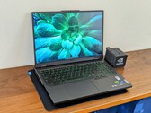 Lenovo Legion Pro 5 16IRX9 Laptop im Test: Tolle Leistung, dafür relativ schwer