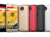 Die beiden Einsteiger-Geräte Moto C und Moto C Plus sind noch unterhalb des Moto E4 angesiedelt.
