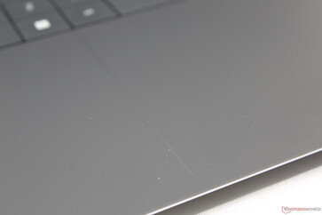 Neue visuelle Umrisse für das Clickpad sind schwach und können schwer zu erkennen sein