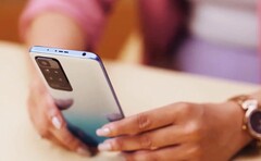 Das Redmi 10 Prime besitzt ein recht großes Kameramodul, das unter anderem die 50 MP f/1.8 Hauptkamera beherbergt. (Bild: Xiaomi)