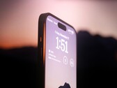 Das Apple iPhone 18 Pro könnte eine etwas kleinere Punch-Hole erhalten.