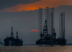 Die größten Öl- und Gas- Konzerne investierten 58 Milliarden US-Dollar in Projekte für fossile Brennstoffe (Bild: Ben Wicks/Unsplash)