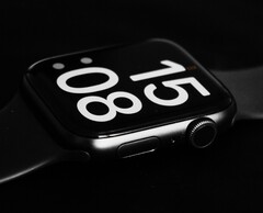 Die Apple Watch konnte zuletzt im Jahr 2021 ein Absatz-Wachstum erzielen. (Bildquelle: Klim Musalimov)