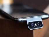 Mit seiner Flip-Kamera könnte sich das Asus Zenfone 6 vom Underdog zum OnePlus-Killer entwickeln.