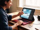 Das Hero Keyboard verwandelt ein Tablet in einen vollwertigen Windows-Laptop.