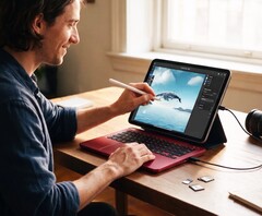 Das Hero Keyboard verwandelt ein Tablet in einen vollwertigen Windows-Laptop.
