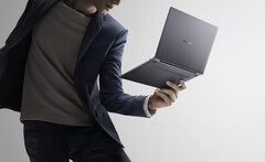 Huawei hält weiterhin an der Designsprache seiner MateBooks fest, intern gibt es aber wichtige Upgrades. (Bild: Huawei)