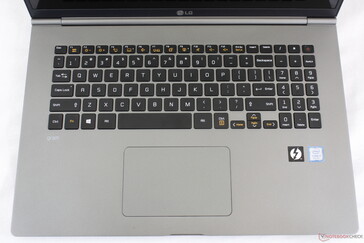 Hintergrundbeleuchtete Tastatur mit einer Zone und Fingerabdruckleser im Ein/Ausschalter