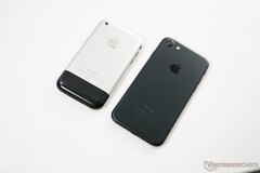 Ganz neu und ganz alt. Im Test vergleichen wir das iPhone 7 eher mit ebenbürtigen Gegnern.