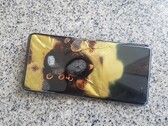 Vollständig zerstörtes Samsung Galaxy S10 5G (Quelle: Naver/User Rivon)