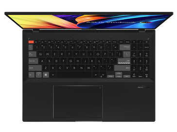 Das Vivobook Pro 16X in schwarz von oben (Bild: Asus)