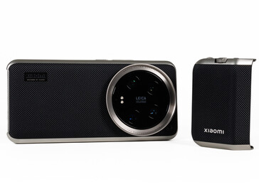 Xiaomi 14 Ultra mit Photography Kit: abgenommenes Handstück