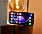 Das Xiaomi 17 Max bringt extreme 8.000 mAh an Akkukapazität mit.