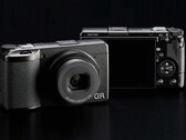 Die Ricoh GR III wird neu aufgelegt, und um einen integrierten HDF erweitert. (Bild: Ricoh)