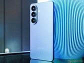 Das Samsung Galaxy S26 soll gleich zwei kompakte Nachfolger erhalten.