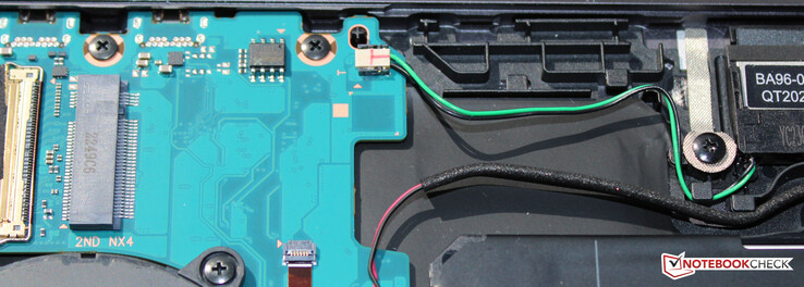 Es gibt Platz für eine zweite SSD.