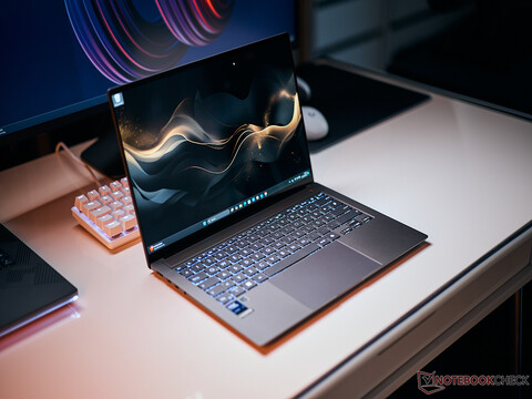 Test Asus Zenbook S 14 UX5406 Laptop - Sehr guter Alltagsrechner mit Intel Lunar Lake