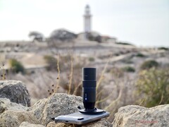 Laut einem Leaker aus China evaluiert Apple für die iPhone 18 Serie auch externe Telekonverter wie etwa beim Vivo X300 Pro. (Bildquelle: Alexander Fagot, Notebookcheck)