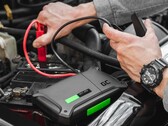 GC PowerBoost: Mobiles Starthilfegerät für Autos, Ladegerät und Powerbank schafft im Peak 2.000 A.
