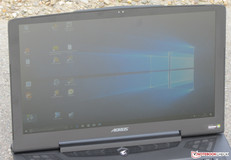 das X7 v7 im Freien (geschossen bei bewölktem Himmel)