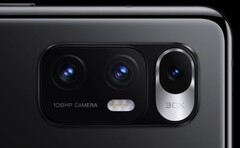 Das Xiaomi Mi Mix Fold besitzt eine spannende Triple-Kamera, inklusive einer 108 MP Hauptkamera und einer 8 MP Tele-Kamera mit Liquid Lens. (Bild: Xiaomi)