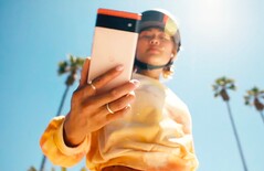 Das Google Pixel 6 und das Pixel 6 Pro erhalten mit dem jüngsten Update zahlreiche neue Features. (Bild: Google)