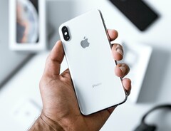 Mit dem iPhone streicht Apple knapp die Hälfte des gesamten Smartphone-Umsatzes in Westeuropa ein. (Bild: Kevin Bhagat, Unsplash)
